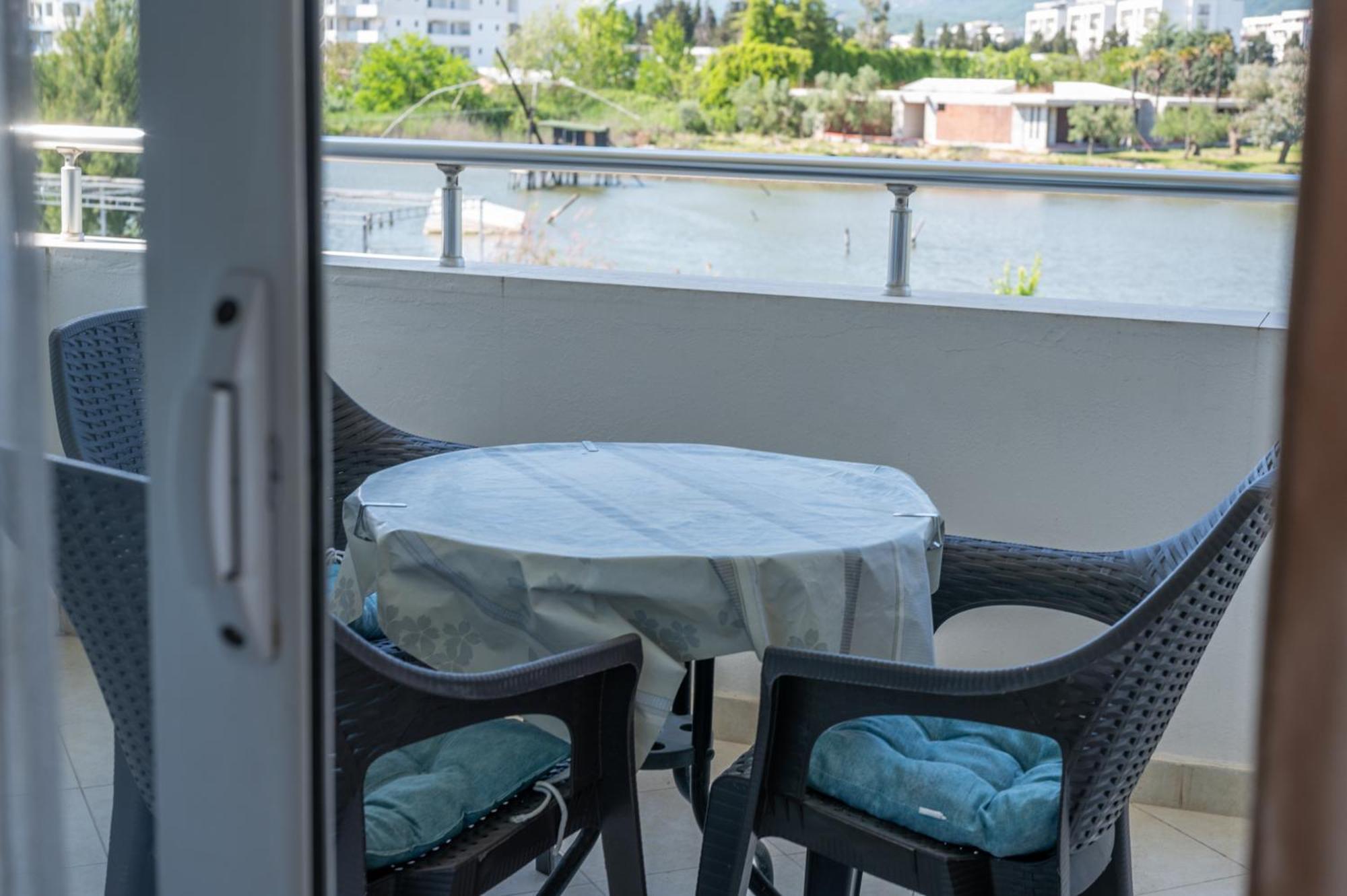 Beach Walk Apartments Улцинь Экстерьер фото
